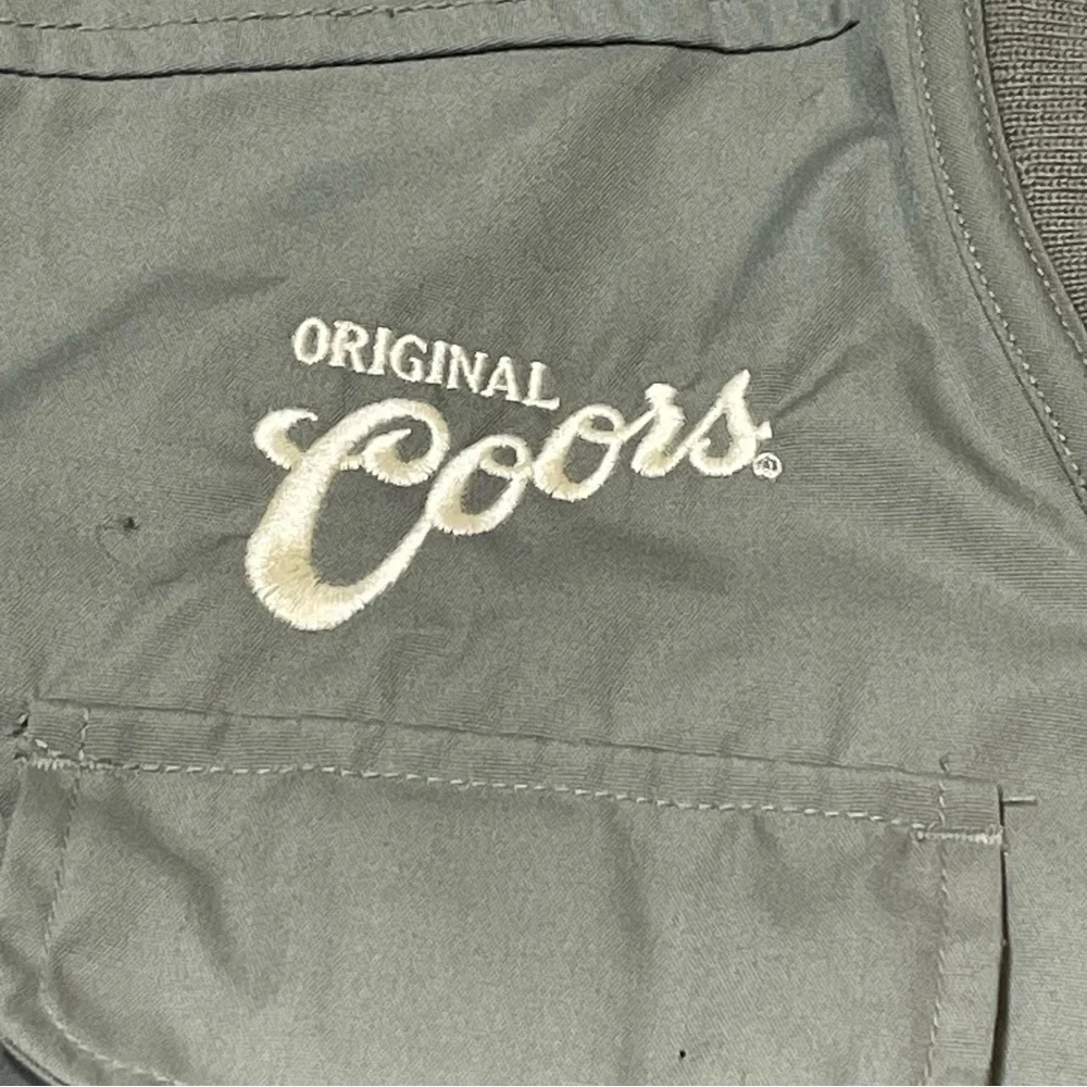 Cabela’s Coors Logo Vest Safari Green Outdoor Vented Camping Fishing Mens XL Reg
